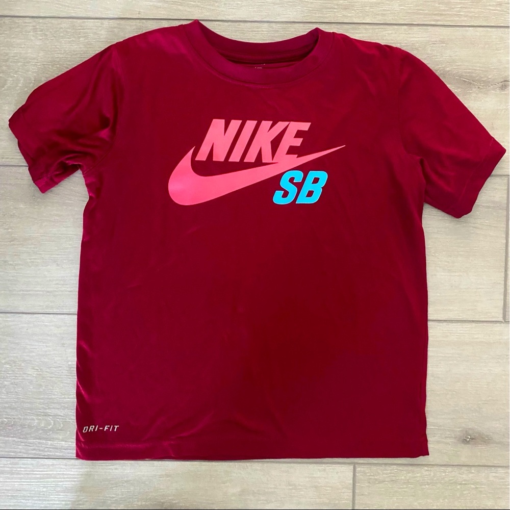 Boys Nike Tshirt
